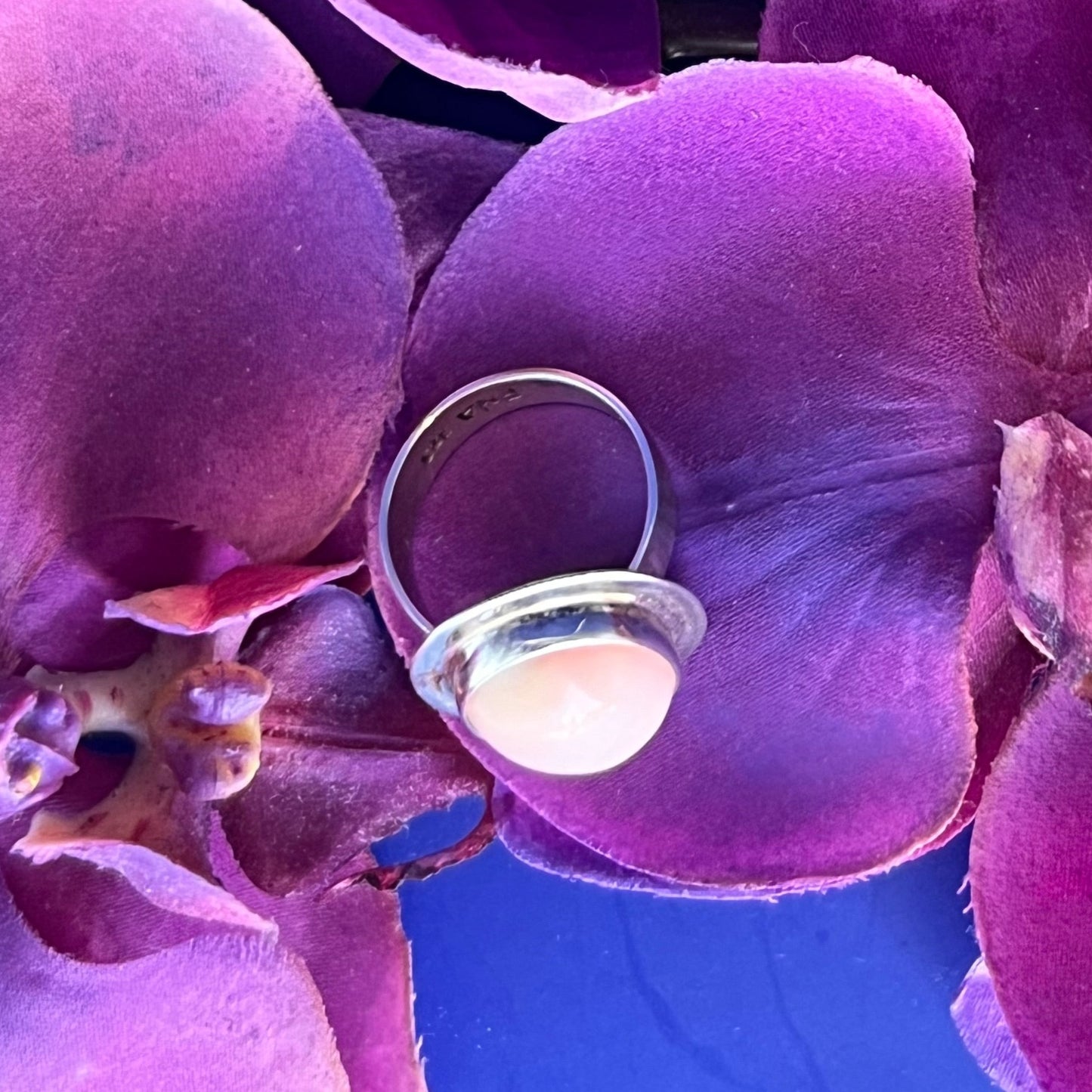 Rings - Pink Cabochon