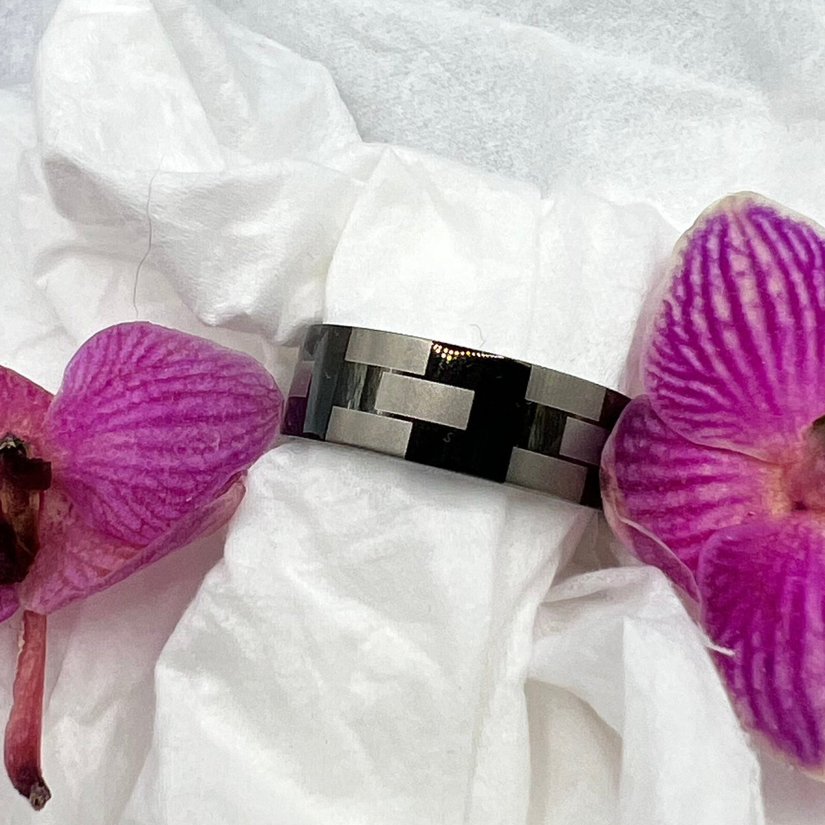 Piercing Interlocking Rings Rings - Interlocking Grey and Black Design Band – Piercing King