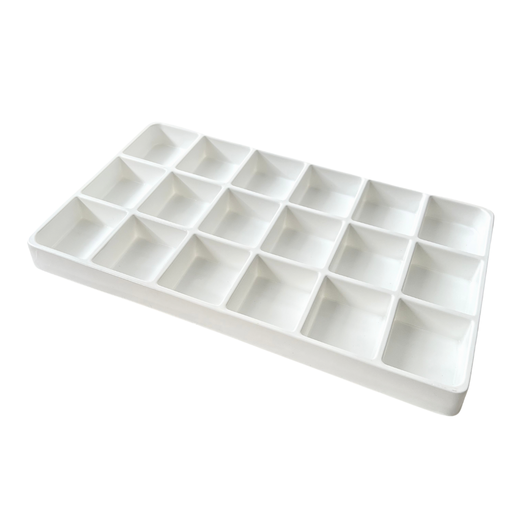 Display - 18 Compartment Tray