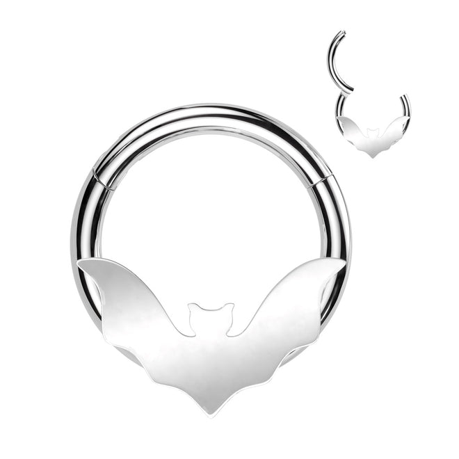 316L surgical steel hinged segment ring with bat design, in silver.  Great for septum, daith, rook, helix, tragus, or even eyebrow or earlobe piercings.     Available in 2 different diameters, 8mm or 10mm.